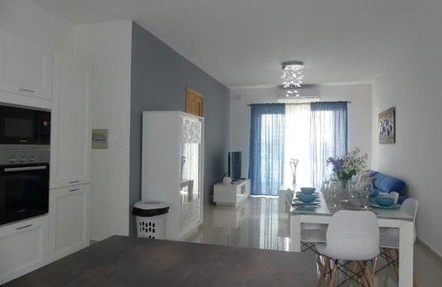 Marsaxlokk Apartment | MedDeluxe ChainStich