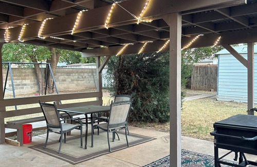 Lubbock House | Medical District-Caprock House