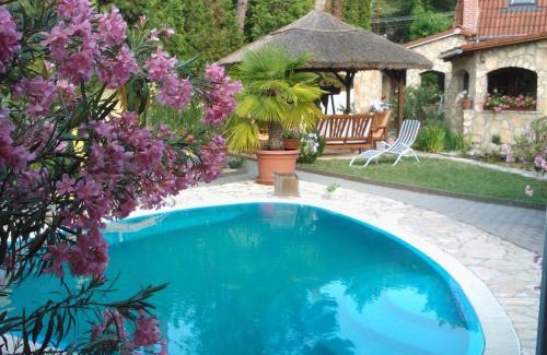 Szantod Apartment | Mediterrán Apartmanház Szántód