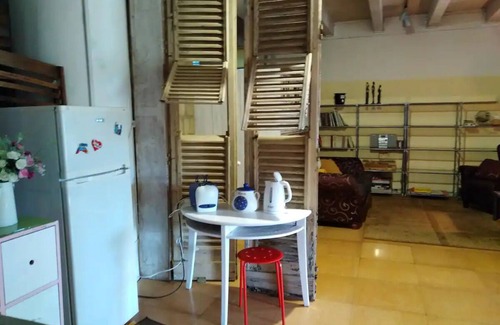 Posillipo House | MEDITERRANEAN OASIS Big Loft in Villa -Garden Free Park Free WIFI 15min center!