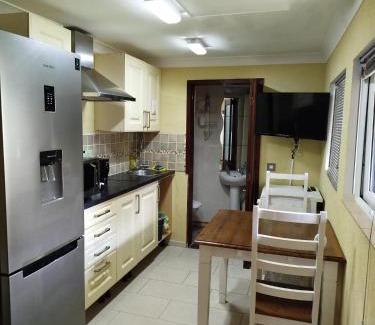 Walsall House | medium birds haven