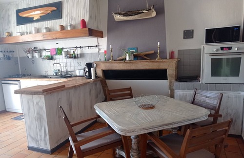 Gaillan-en-Medoc House | MEDOCAINE HOUSE WITH SALT HEATED POOL 15 mins FROM THE OCEAN
