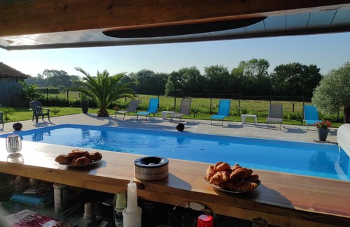 Gaillan-en-Medoc House | MEDOCAINE HOUSE WITH SALT HEATED POOL 15 mins FROM THE OCEAN
