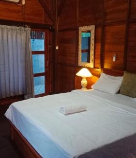 Wisma Kerta Cabin | Medukuh Point Hill