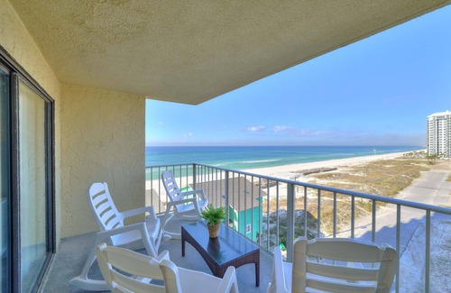 Biltmore Beach Condo | Meet us in paradise! Beachfront Condo, FREE Beach Service, Pool, 3BD/2BA