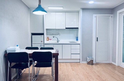Hallim Apartment | Mega Resort