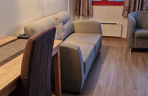 Mehamn Hotel | Mehamn Arctic Hotell AS