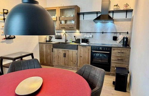Celle Apartment | MEL&BENS Balcony Suite | Old Town | Parking Option