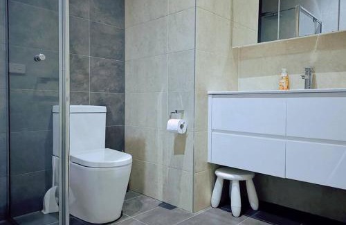 Strathmore Heights House | Melbourne Airport Area 3Bedroom House Strathmore Heights