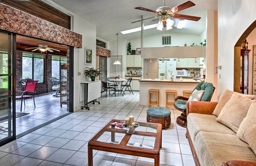 Tropic House | Melbourne Family Getaway - 7 Mi to Canova Beach!