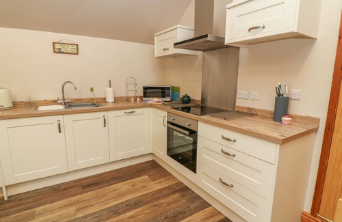 Settle Cottage | MELSOME BARN, with open fire in Settle