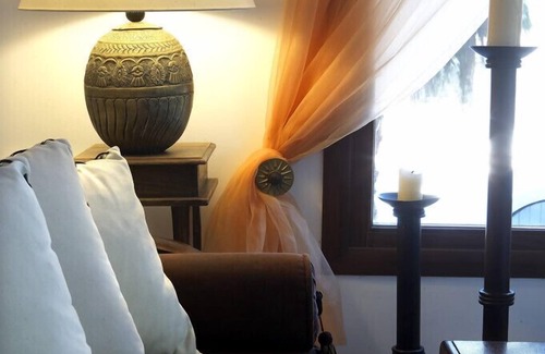 Perissa Hotel | Meltemi Excelsior Suites and Spa