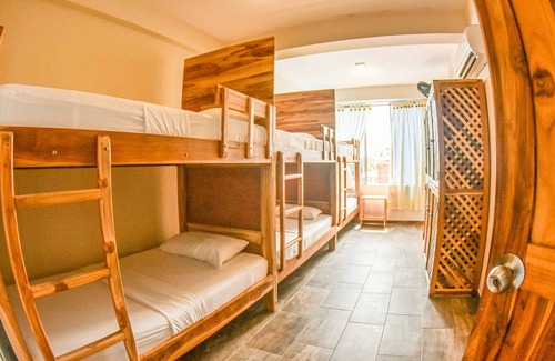 Rincon Hotel | Merakai Hostel Rincon del Mar