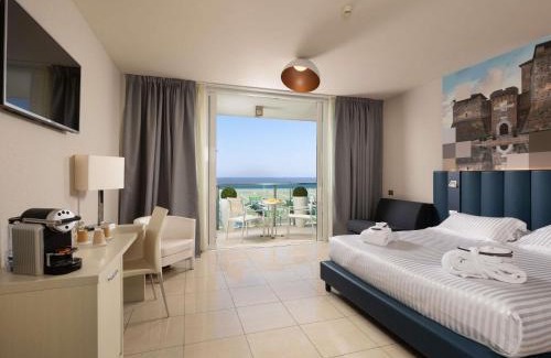 Marina Centro Hotel | Mercure Hotel Rimini Artis