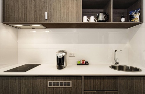 Birtinya Hotel | Mercure Sunshine Coast Kawana Waters