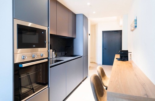Paceville Apartment | Mercury Suite Delightful w/Pool access by ArcoBnb