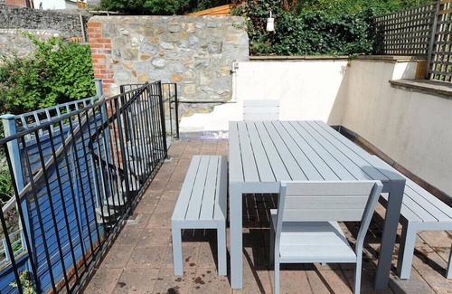 Lyme Regis Cottage | Mermaid House