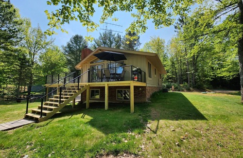 Minocqua House | Mermaid House on Blue Lake- paddle boards, kayaks, and pontoon available