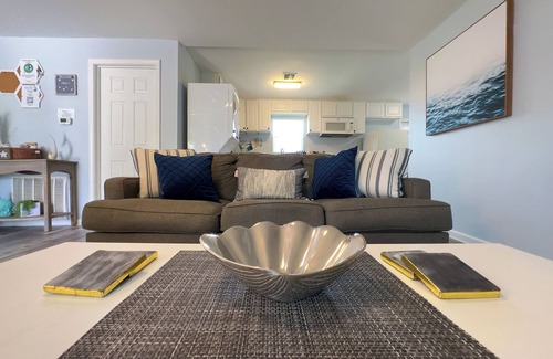 Panama City House | 🧜🏼‍♀️Mermaid Kisses-St Andrews Charmer! Sleeps 8 and 10 minutes to the 🏝️