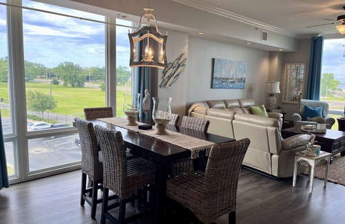 Gulfport Condo | Mermaids Retreat - Luxury Relaxation, Heated Indoor Pool & Spa, Gym facility…