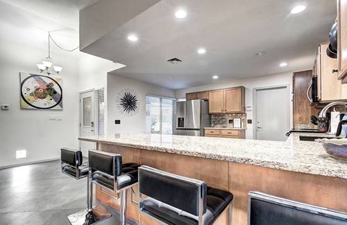 Dobson Ranch House | Mesa Lake Front House With Pool and Hot Tub!