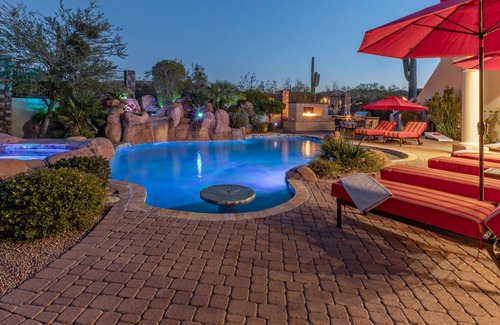 Las Sendas House | Mesa LUX + Views: King Beds, TVs & Private BAs All BRs; Pvt POOL/Spa, Putting Green, Roof Deck