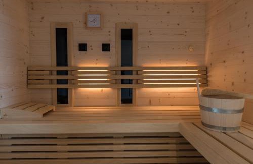 Rasa Apartment | MESNERHOF CHALET - Ruhe, Rückzug & Südtiroler Charme mit kostenlosem Parken in der Tiefgarage