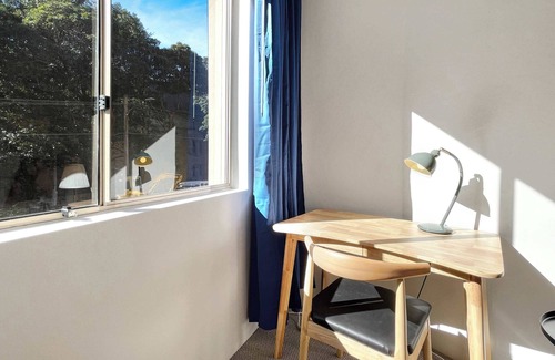 Camperdown Apartment | MetaWise Cozy 1BR City Pad W Parking Near RPA & Sydney Uni