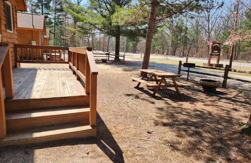 Wellston Cabin | Methner's High Bridge Cabin #1