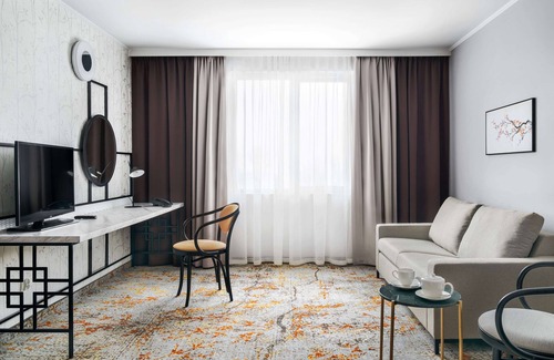 Borek Fałecki Zachod Hotel | Metropolo by Golden Tulip