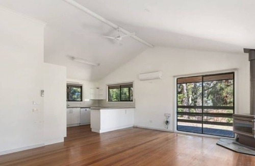 Metung Other | Metung Farmhouse set on 2 acres