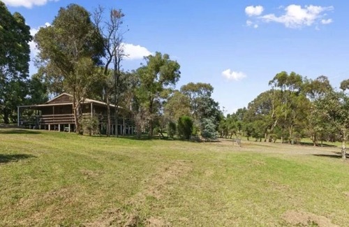 Metung Other | Metung Farmhouse set on 2 acres