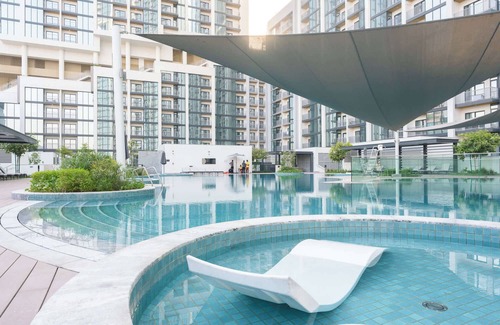 Nad Al Sheba Apartment | Meydan One sleeps 6 in an Amazing Apartment!