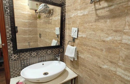 Dariyaganj Hotel | MGM Residency