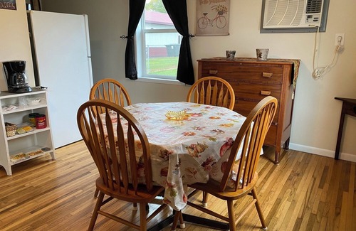 Pelican Rapids Apartment | Mi Cabaña, little cabin by Pelican Pete