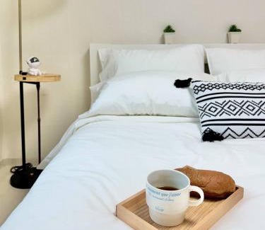 Seolcheon-myeon Apartment | MiaNestㅣNorth SeoulㅣFamily AccommodationㅣFree ParkingㅣHyehwaㅣDongdaemunㅣMyeongdongㅣSeoul StationㅣBukhansanㅣAirport BusㅣNetflix