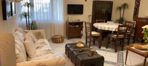 Vrontados House | Michaela