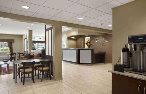 Carrollton Hotel | Microtel Inn and Suites Carrollton
