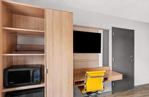 Lexington Hotel | Microtel Inn by Wyndham Lexington