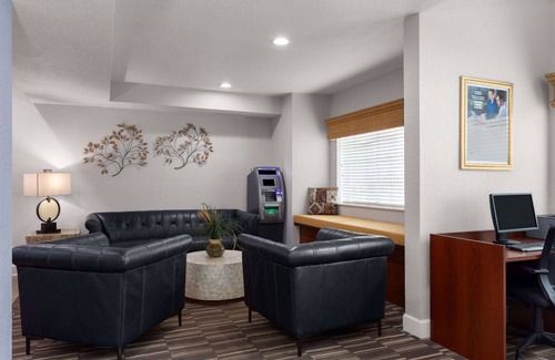 Zephyrhills Hotel | Microtel Inn & Suites by Wyndham Zephyrhills