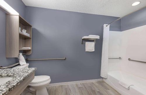 Dry Ridge Hotel | Microtel Inn & Suites by Wyndham Dry Ridge