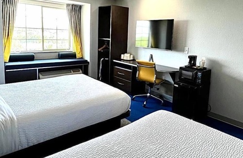 Austin Hotel | Microtel Inn & Suites by Wyndham Austin Airport