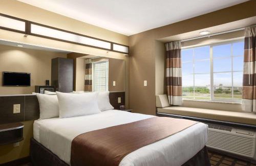 Cotulla Hotel | Microtel Inn & Suites Cotulla