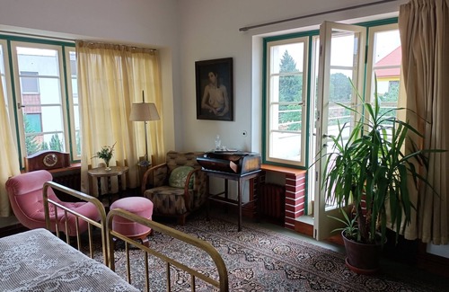 Wola Hotel | Mid century charm and calm in elegant villa close to the city center