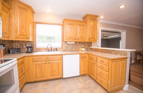 Rogers House | Mid-town Oasis (heated pool mid-April thru mid-October)