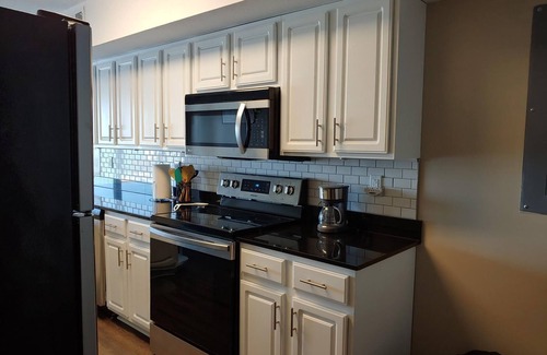 Put-in-Bay Condo | Middle Bass Island Condo with LAKE ERIE VIEWS 2 bed/2 bath