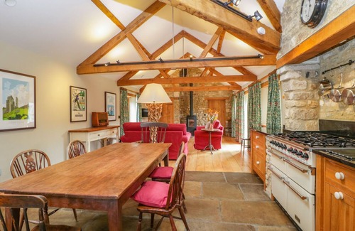 Littlebredy Cottage | MIDDLE FARM ANNEX, family friendly, with open fire in Long Bredy