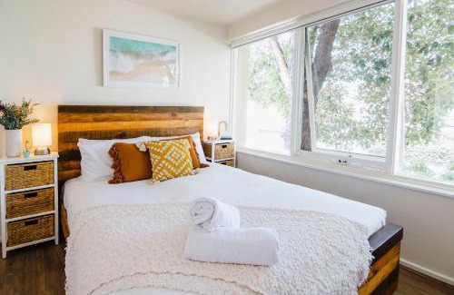 Middle Park Apartment | Middle Park Magic With Parking