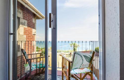 Swanage Apartment | Middle Sea