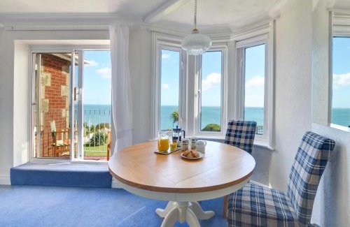 Swanage Apartment | Middle Sea